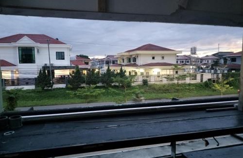 Semporna Bed & Breakfast | Family-Friendly Hello Kitty Homestay with Kitchen Access