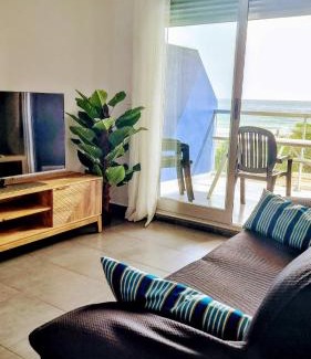 Platja de Piles Apartment | Beachfront Bliss at Hello Piles Beach Javier - Rated 9.1/10