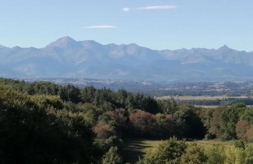 Castelvieilh House | Experience Hello Pyrenees: Oceanfront Bliss Awaits You