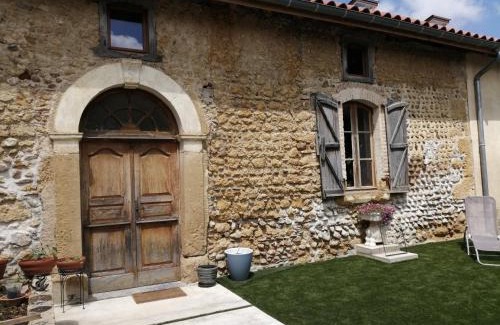 Castelvieilh House | Experience Hello Pyrenees: Oceanfront Bliss Awaits You