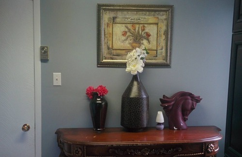 Farnham House | Hello! To all my guests thank u for booking with us again at paradissurterre we