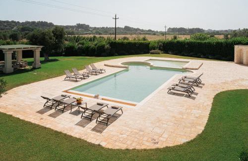 Ceglie Messapica Villa | Discover HelloApulia Masseria Campo Orlando with Ocean Views