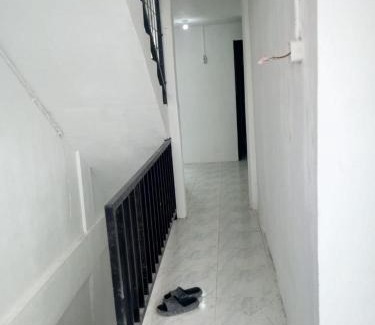 Jakarta House | HelloRoom Fajar Baru Cengkareng Dekat PIK dan Taman Palem