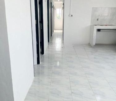 Jakarta House | HelloRoom Fajar Baru Cengkareng Dekat PIK dan Taman Palem