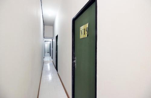 Kemang Hotel | Helloroom Mampang Jl Bank