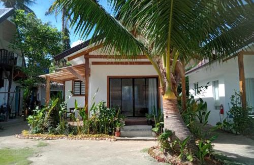 Catangnan Villa | Discover Helmina's Villas: Oceanfront Getaway for Families
