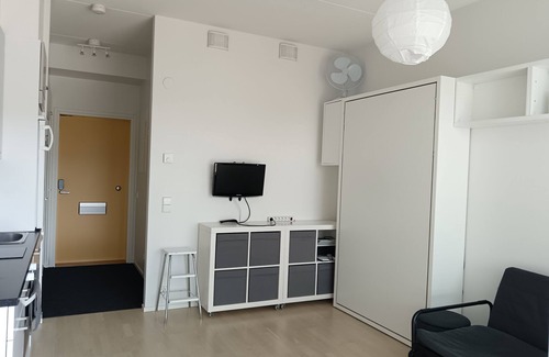 Aviapolis Apartment | Helsinki-Vantaa -airport studio 1: near the airport and the train station