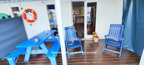 Akrehamn Apartment | Relax by the Water at Helt i Vannkanten - Family Friendly