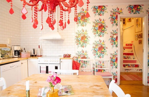 Vasteras Municipality Apartment | Discover Hem till Gården: Pet-Friendly Retreat with Spa