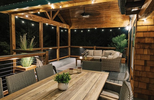Wellington Cabin | Hemlock & Jade