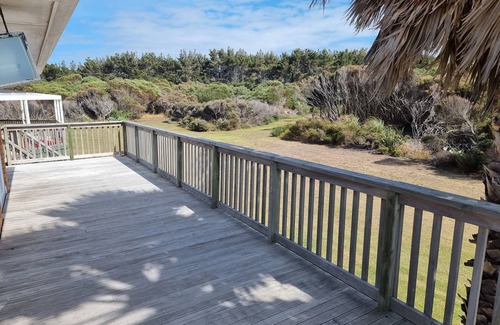 Houhora House | Experience Henderson Bay: Oceanfront Bliss & Top Ratings