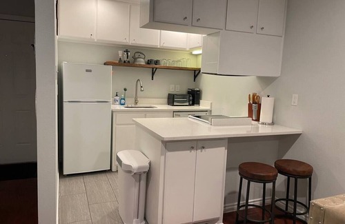 Knox - Henderson Apartment | Premier Henderson Haven with Kitchen & Private Patio