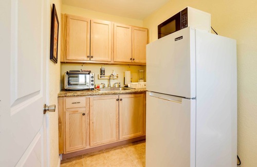 Henderson Apartment | Pet-Friendly Henderson Rental: Minutes from Parks & Trails