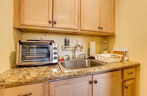 Henderson Apartment | Pet-Friendly Henderson Rental: Minutes from Parks & Trails