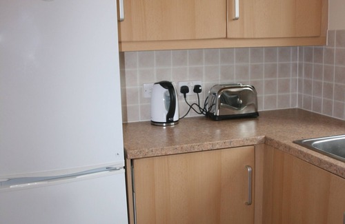 Bedford Apartment | Cozy Henley Guest Apartment with Kitchen Amenities