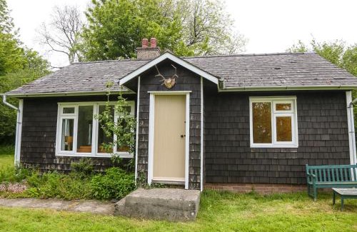 Felindre Farchog House | Pet-Friendly Henllys Lodge: Rated 10/10 by Guests