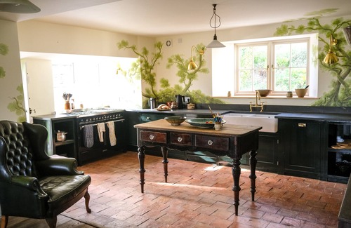 Felindre Farchog House | Henllys: Cozy Pet-Friendly Retreat with Open Fire in Newport