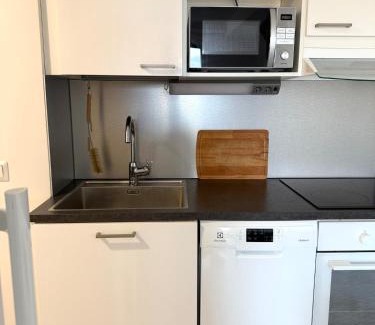 Oulu Apartment | Henniina V Kotoisa - Free parking & Easy Check-in