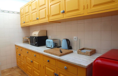 Lagos City Center Apartment | Henri's Apartments: Premier City Center Stay in Lagos!