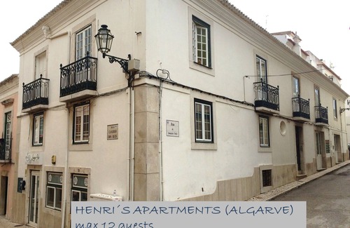 Lagos City Center Apartment | Henri's Apartments: Premier City Center Stay in Lagos!