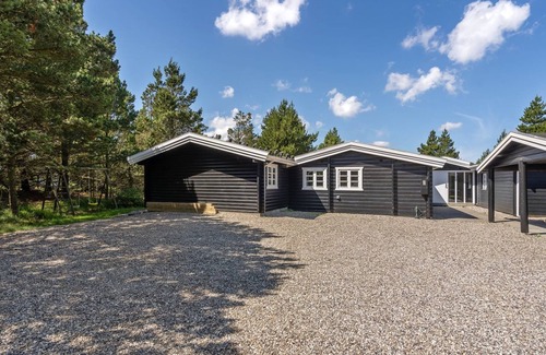 Sønderstrand House | Henriethe: Oceanfront Retreat with Private Pool & Spa