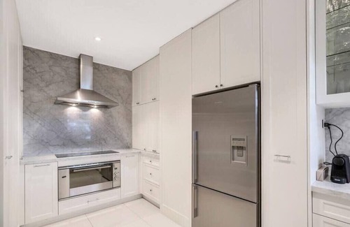 Double Bay Apartment | Henrietta's Gem: Family-Friendly 3-Bedroom Retreat