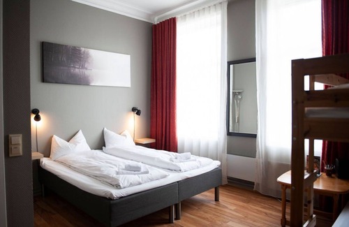 Skien Hotel | Henriks Hotell: Family-Friendly Stay with Great Amenities