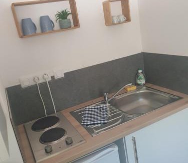 Plein Sud Apartment | Comfortable Henriville Studio n °1 - Guest Rated 7.8/10