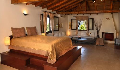 Sithonia Apartment | Heos Accommodation: Pet-Friendly Retreat with Pool & Breakfast