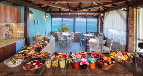 Sithonia Apartment | Heos Accommodation: Pet-Friendly Retreat with Pool & Breakfast