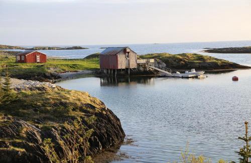 Herøy Hotel | Family-Friendly Getaway at Herøy Brygge with Dining Options
