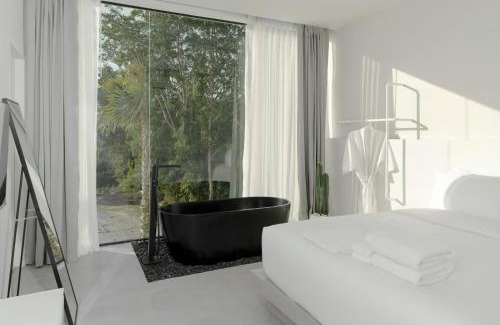 Hua Hin Villa | Her Hua Hin Pool Villa: Family-Friendly Oceanfront Retreat