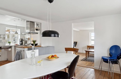Ebeltoft House | Hera: Coastal Retreat with Spa and Ocean View Amenities