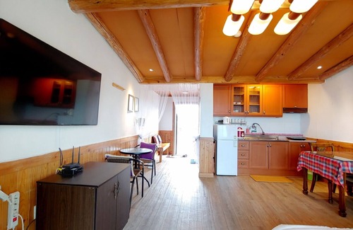 Hallim House | Herb In Recreational Pension: Family-Friendly Retreat