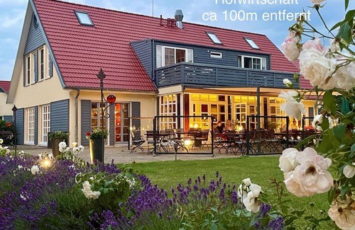 Muritz Apartment | Idyllic Herberge Seensucht: Lake View Ground Floor Retreat