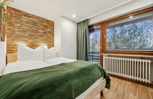 Menzenschwand-Hinterdorf Apartment | Relaxing Escape at A6 Albmatte-FEWO with Sauna & Pool