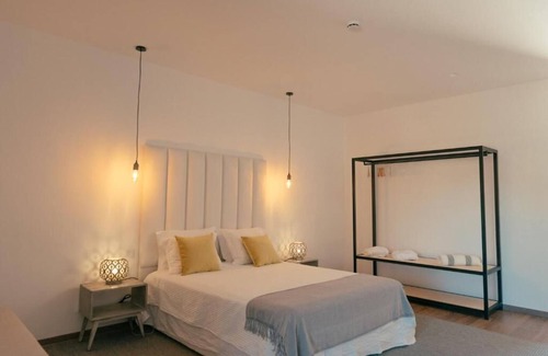 Avis Other | Relaxing Retreat at Herdade da Caniceira with Pool & Spa