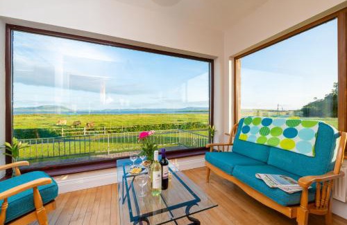 Ballinful House | Elegant Herdsman's House with Breakfast Included