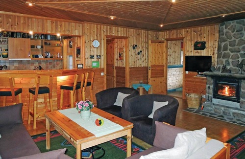Karlstorp House | Comfortable Stay with Lake View and Spa Amenities Await