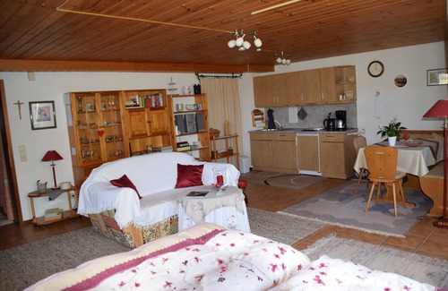 Bad Duerrheim Apartment | Tranquil Retreat Near Lake in Bad Dürrheim - 10/10 Rated