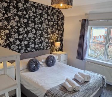 Hereford Apartment | Discover Mayflower Coach House: Family-Friendly Retreat