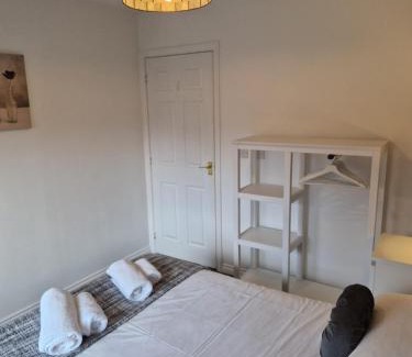 Hereford Apartment | Discover Mayflower Coach House: Family-Friendly Retreat