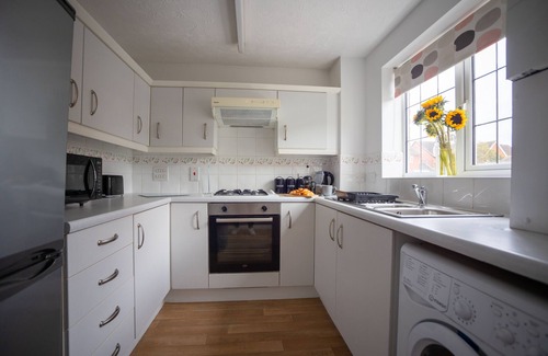 Hereford House | Cozy Woodpecker House: Family-Friendly Stay with Breakfast