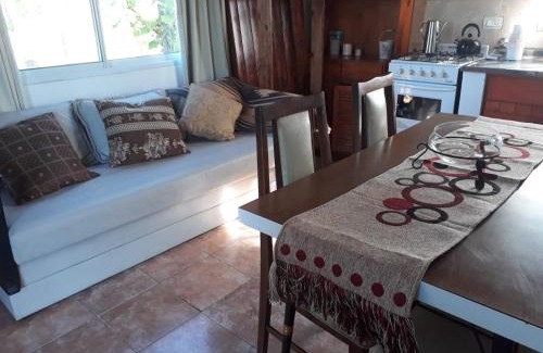 Villa Yacanto Ski Chalet | Discover Herencia Nativa: Family-Friendly with Kitchen Access