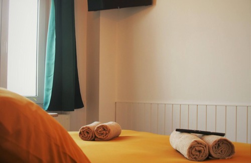 Reninge Bed & Breakfast | Discover Herenhuis1919: Family-Friendly with Delicious Dining