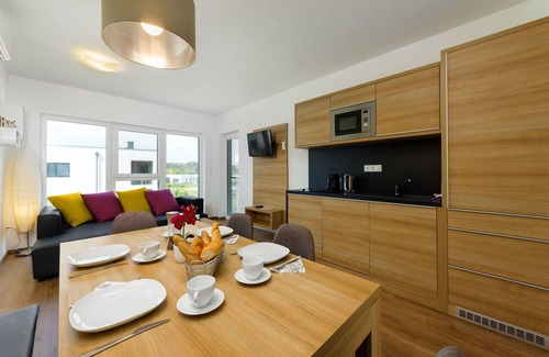 Zsira Apartment | Heritage Apartment with Pool and Kitchen for Families
