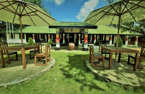 Dambulla Hotel | Inviting Heritage Dambulla Resort with Family-Friendly Amenities