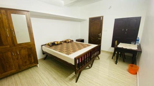 Alwaye House | Pet-Friendly Heritage Farm Resort with Pool & Kitchen Access