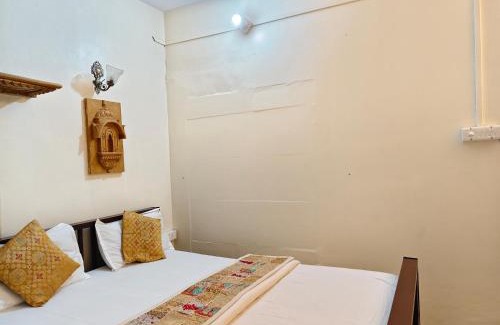Jaisalmer House | Cozy Magic Carpet Guest House in Jaisalmer - Pet Friendly