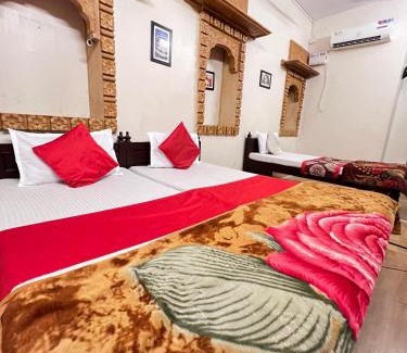 Jaisalmer House | Cozy Magic Carpet Guest House in Jaisalmer - Pet Friendly